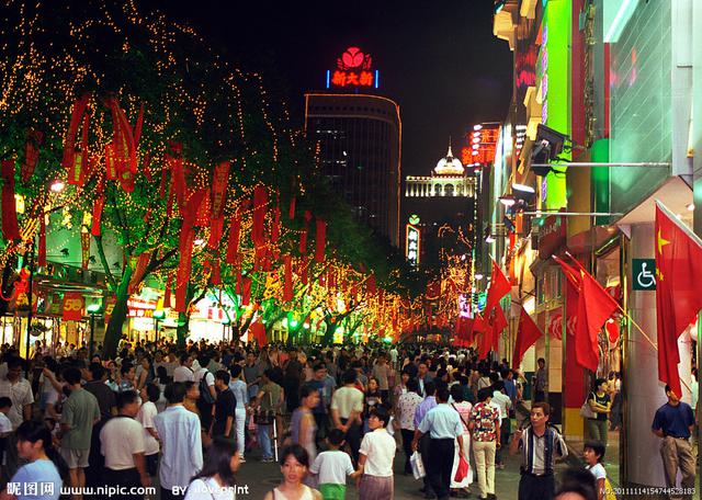 AG九游會(huì )中國十大著(zhù)名商業(yè)街中央大街光榮上榜！(圖6)