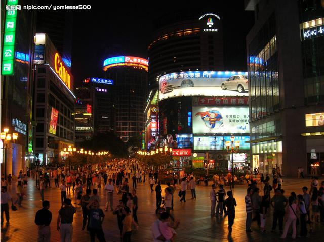 AG九游會(huì )中國十大著(zhù)名商業(yè)街中央大街光榮上榜！(圖7)